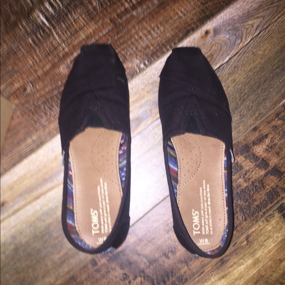 Toms